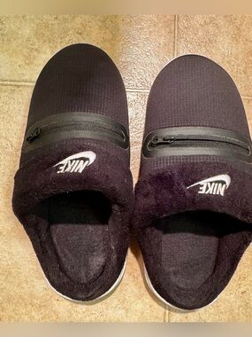 Nike Burrow Black Slip-On Zip Loafers